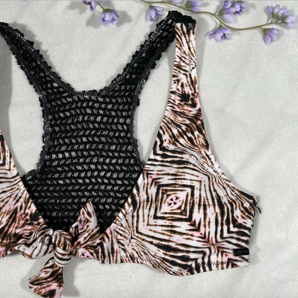 NEW Volcom Knot Crochet Racerback Bikini Top Small - Picture 5 of 9